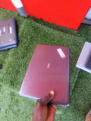 Laptop Dell Latitude 13 3380 4GB Intel Core i3 SSD 128GB