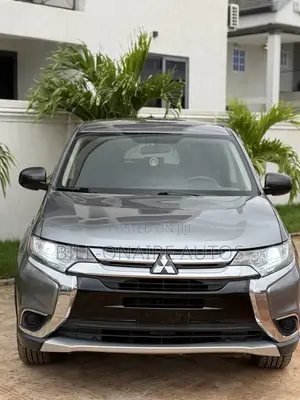 Mitsubishi Outlander SE FWD 2018 Silver