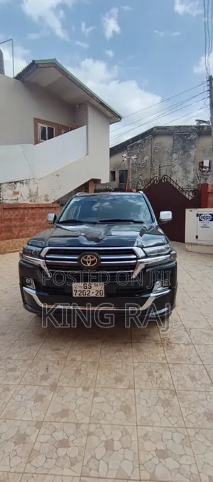 Toyota Land Cruiser 2012 Black
