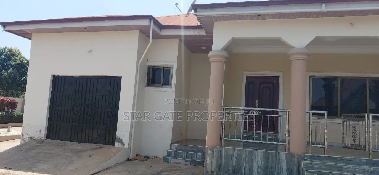 4bdrm House in Kotwi New Site., Kumasi Metropolitan for rent