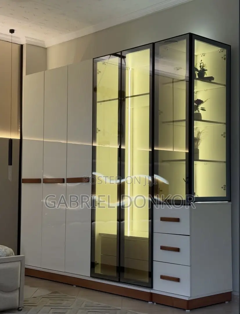 Profile Glass Door Wardrobe With Led Lighting. Modern Design