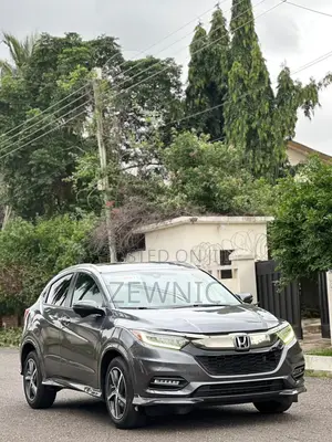Honda HR-V Touring AWD 2019 Gray