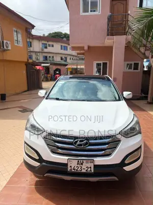 Hyundai Santa Fe 2014 White