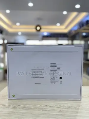 New Laptop Apple MacBook Pro 2023 M3 Max 36GB Apple M3 Max SSD 512GB