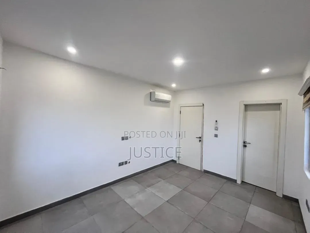 2bdrm Apartment in Adjiringanor, Otano for rent