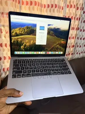 Laptop Apple MacBook Air 2018 16GB Intel Core i5 SSD 512GB