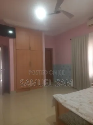 5bdrm House in Tema Community 12 for rent