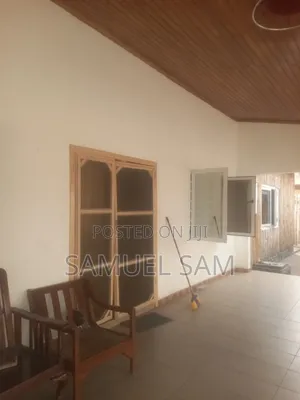 5bdrm House in Tema Community 9 for sale