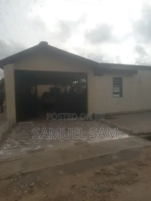 5bdrm House in Tema Community 9 for sale