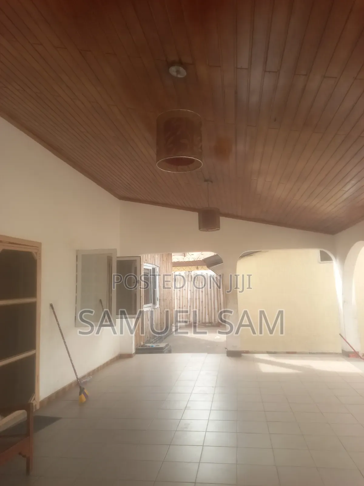 5bdrm House in Tema Community 9 for sale
