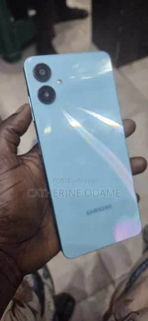Samsung Galaxy A06 128 GB Green