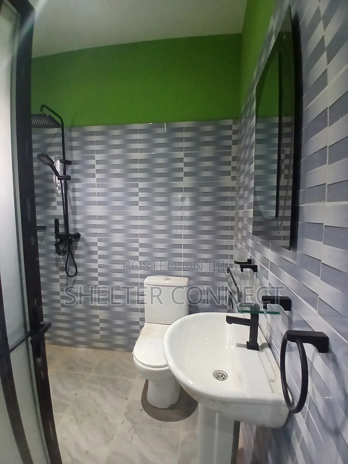 6bdrm House in Oyarifa, Ghana Flag for rent