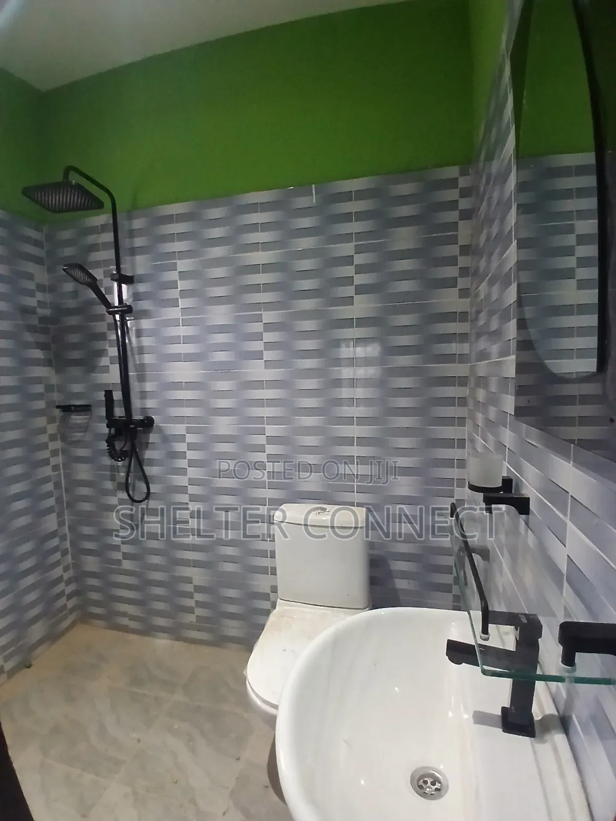 6bdrm House in Oyarifa, Ghana Flag for rent