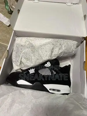 Jordan 4 White Thunder Unisex Sneakers