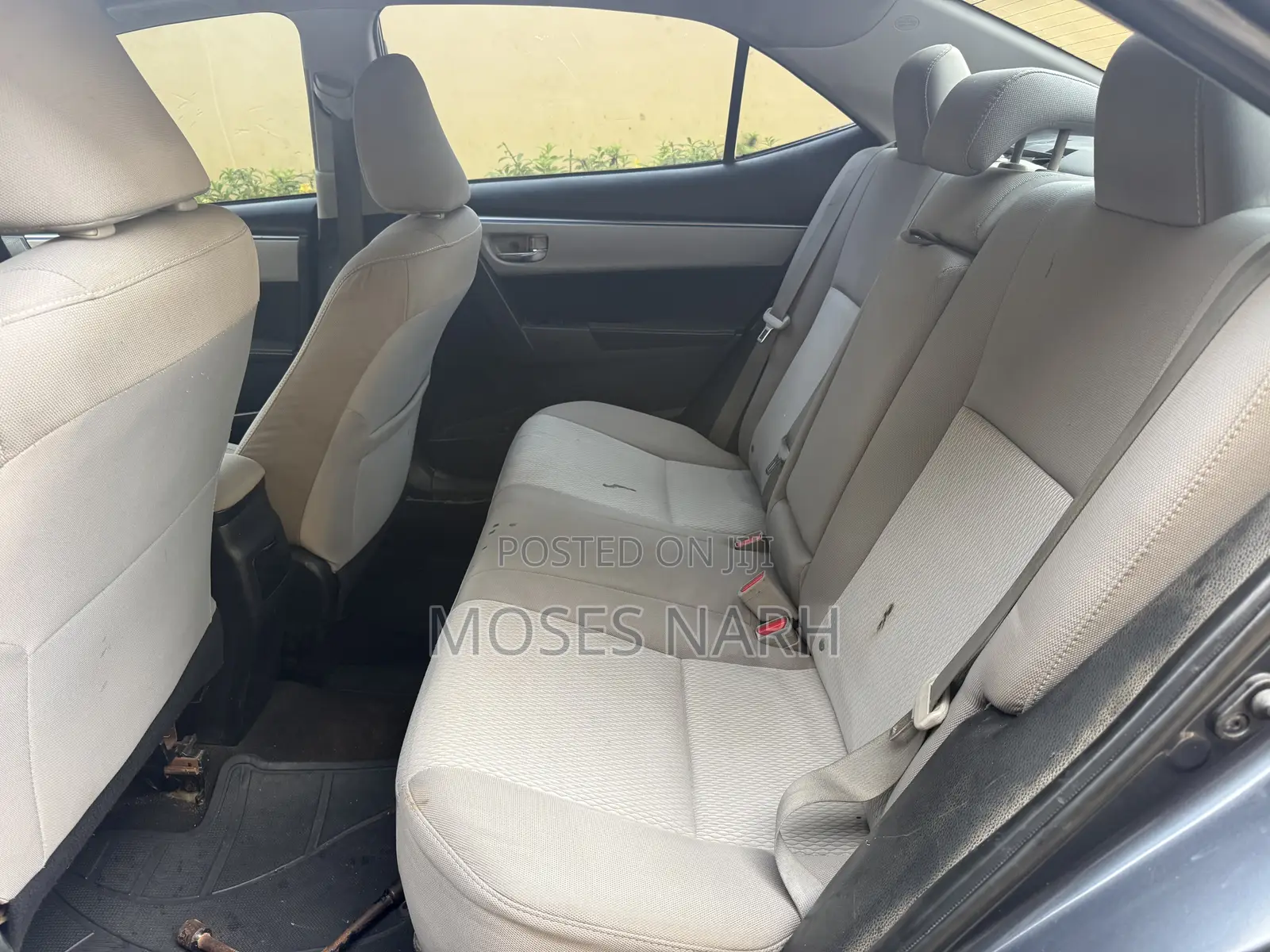 Toyota Corolla L 4dr Sedan (1.8L 4cyl 4A) 2015 Gray