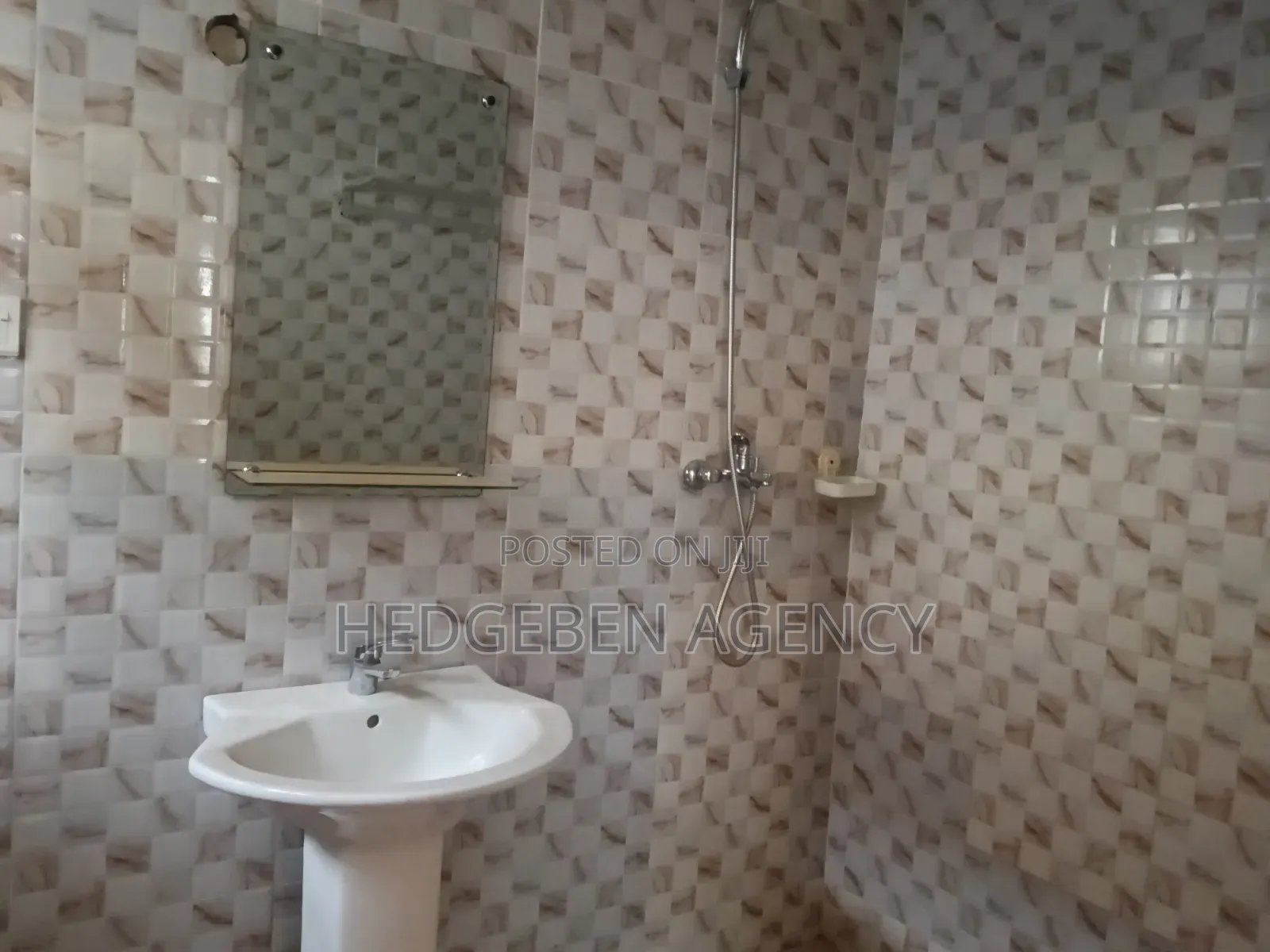 2bdrm Apartment in Ghana Flag for rent