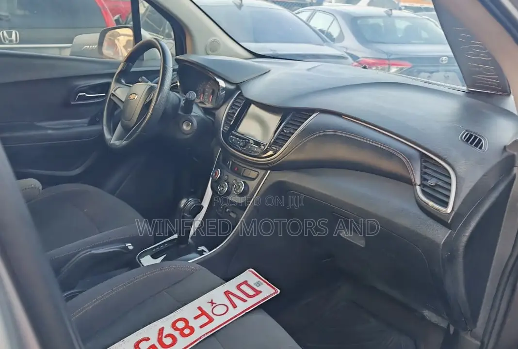 Chevrolet Trax 2019 Silver