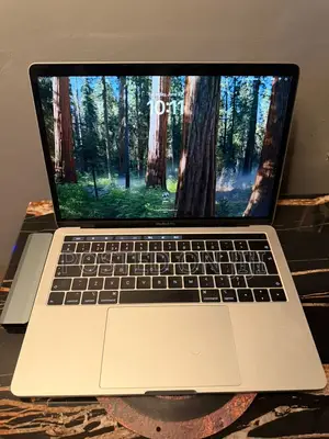 Laptop Apple MacBook Pro 16GB Intel Core i5 SSD 256GB