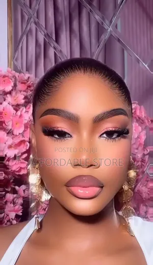 Glam Makeup Artist |Glambydocia