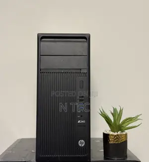 Desktop Computer HP Z240 16GB Intel Xeon HDD 1T