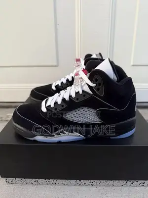 Air Jordan 5 Retro “Black Metallic” – Premium Streetwear Sneaker