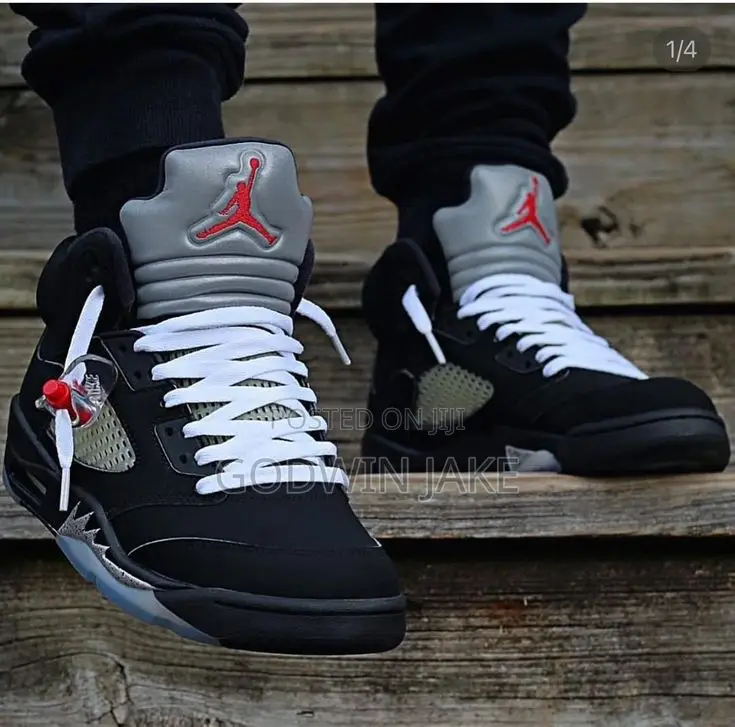 Air Jordan 5 Retro “Black Metallic” – Premium Streetwear Sneaker
