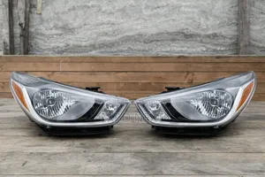 Hyundai Accent 2018-2022 Head Light Pair Halogen