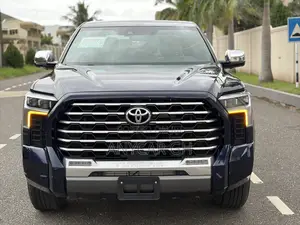 Toyota Tundra 2024 Blue