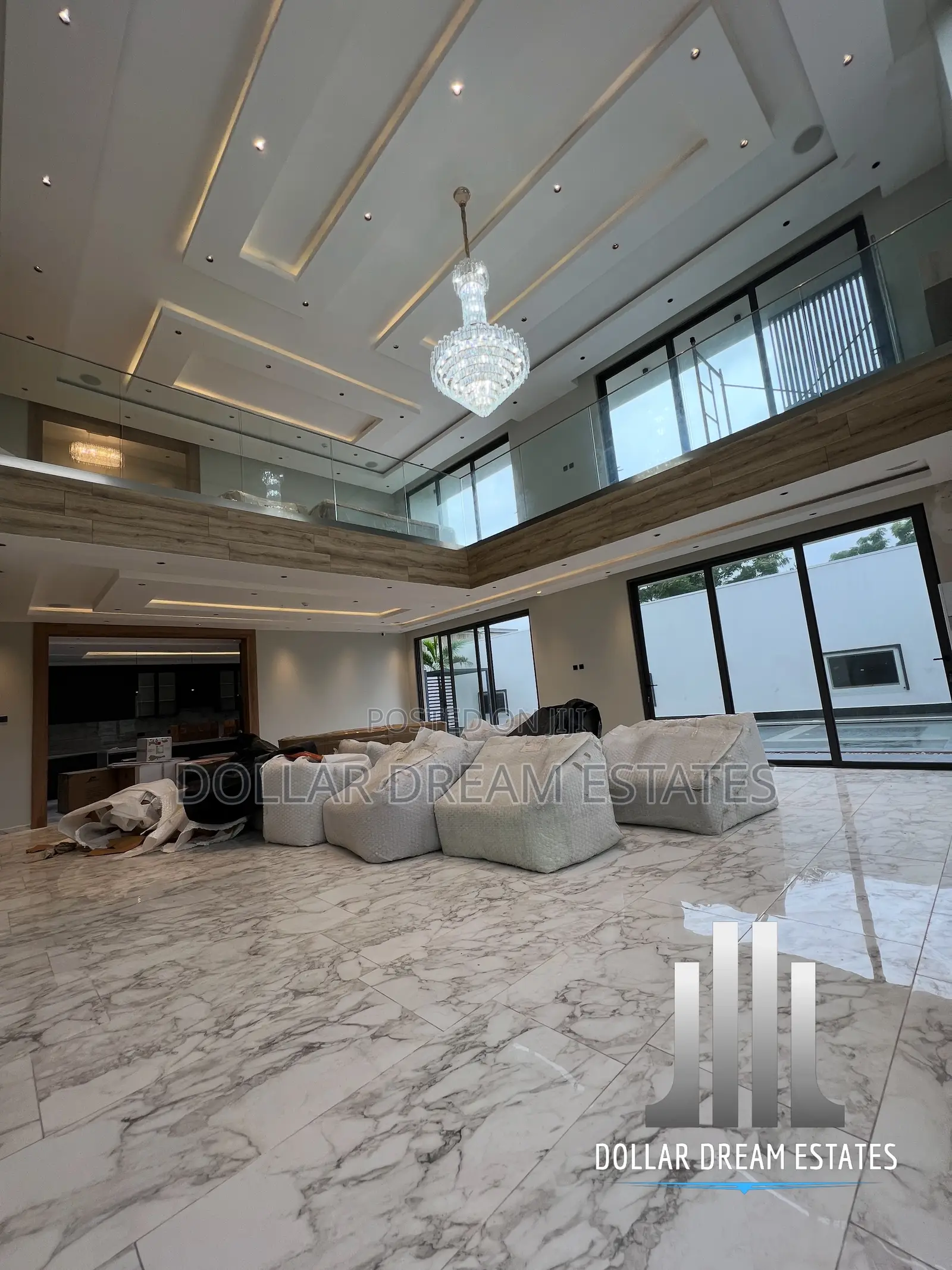 Furnished 8bdrm Mansion in Airport Residential Area for sale