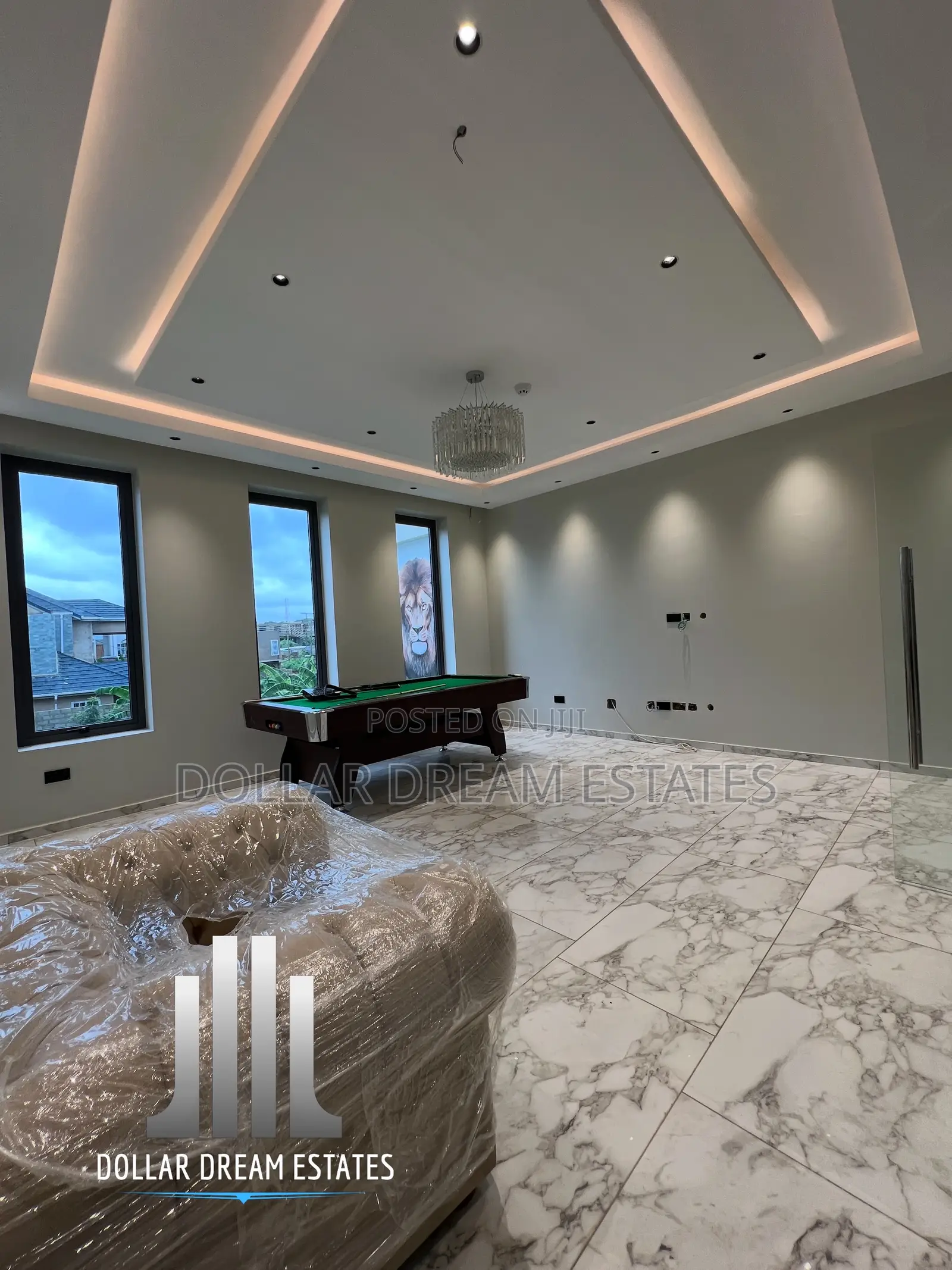 Furnished 8bdrm Mansion in Airport Residential Area for sale