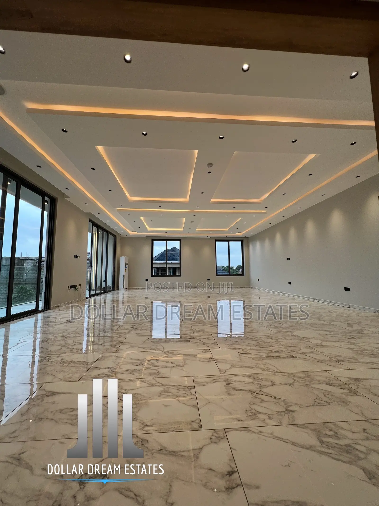 Furnished 8bdrm Mansion in Airport Residential Area for sale