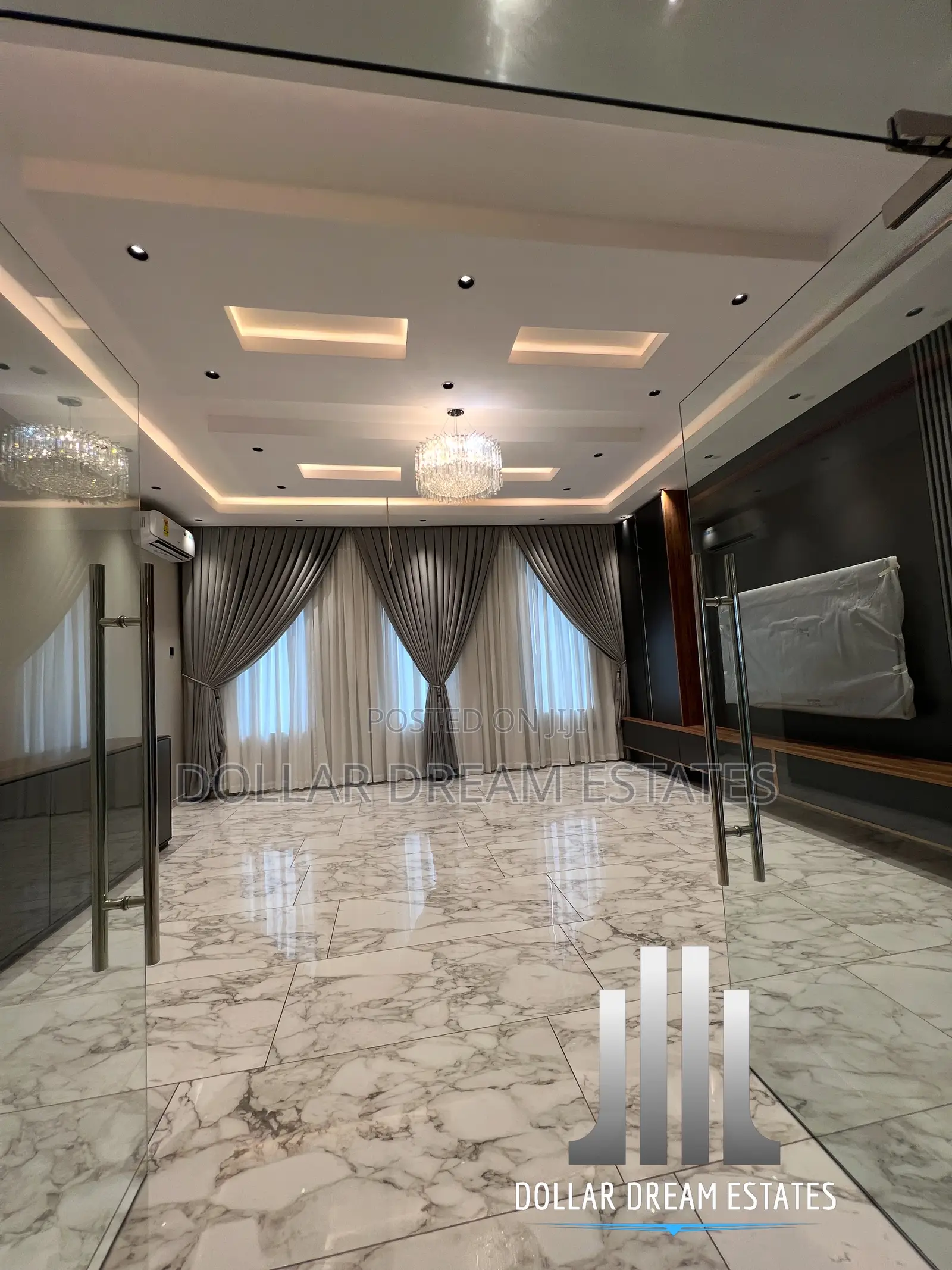 Furnished 8bdrm Mansion in Airport Residential Area for sale