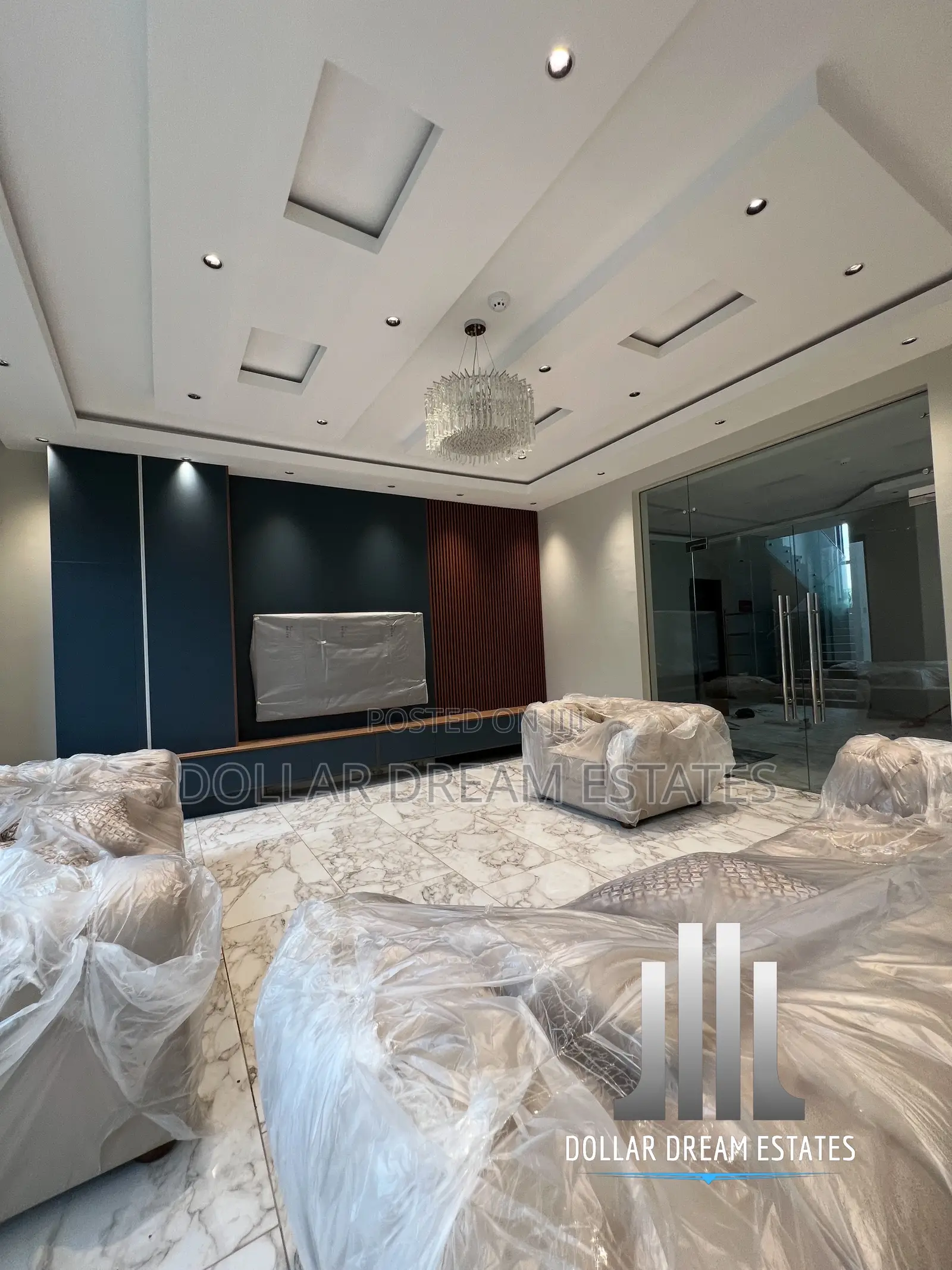 Furnished 8bdrm Mansion in Airport Residential Area for sale
