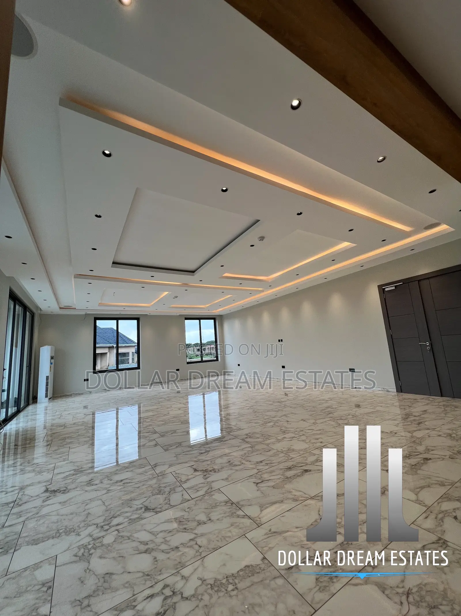 Furnished 8bdrm Mansion in Airport Residential Area for sale
