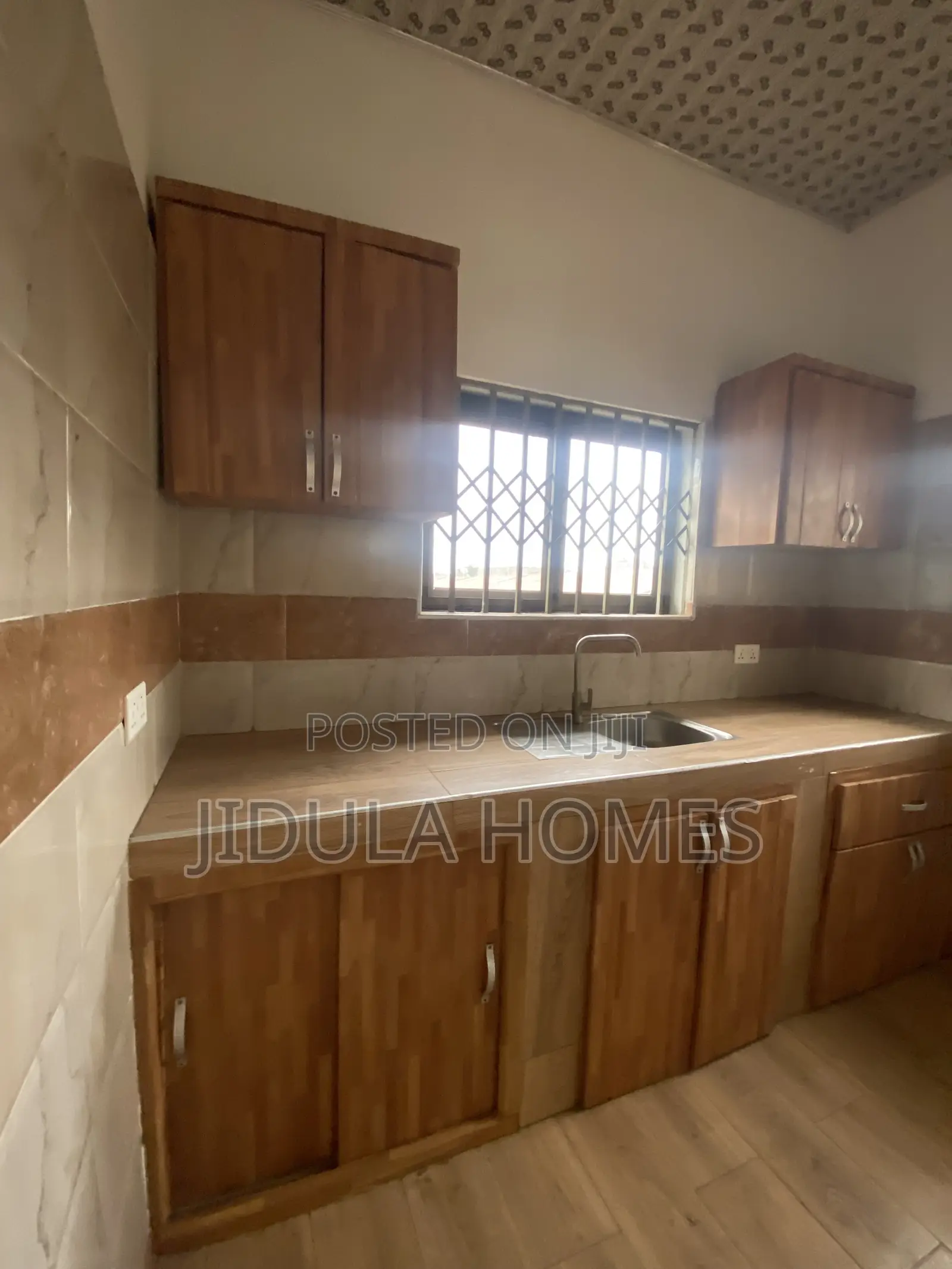 2bdrm Apartment in Lakeside Estate for rent