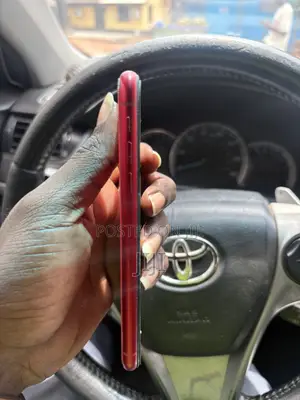 Apple iPhone XR 128 GB Red