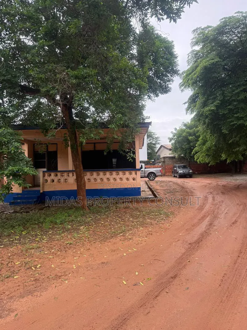 1 Acre Land for Sale at Cantonment