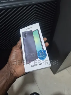 New Samsung Galaxy A06 64 GB Gold