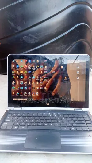 Laptop HP Pavilion x360 6GB Intel Core i3 HDD 256GB