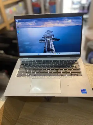 Laptop Dell Latitude 5320 16GB Intel Core i7 SSD 256GB