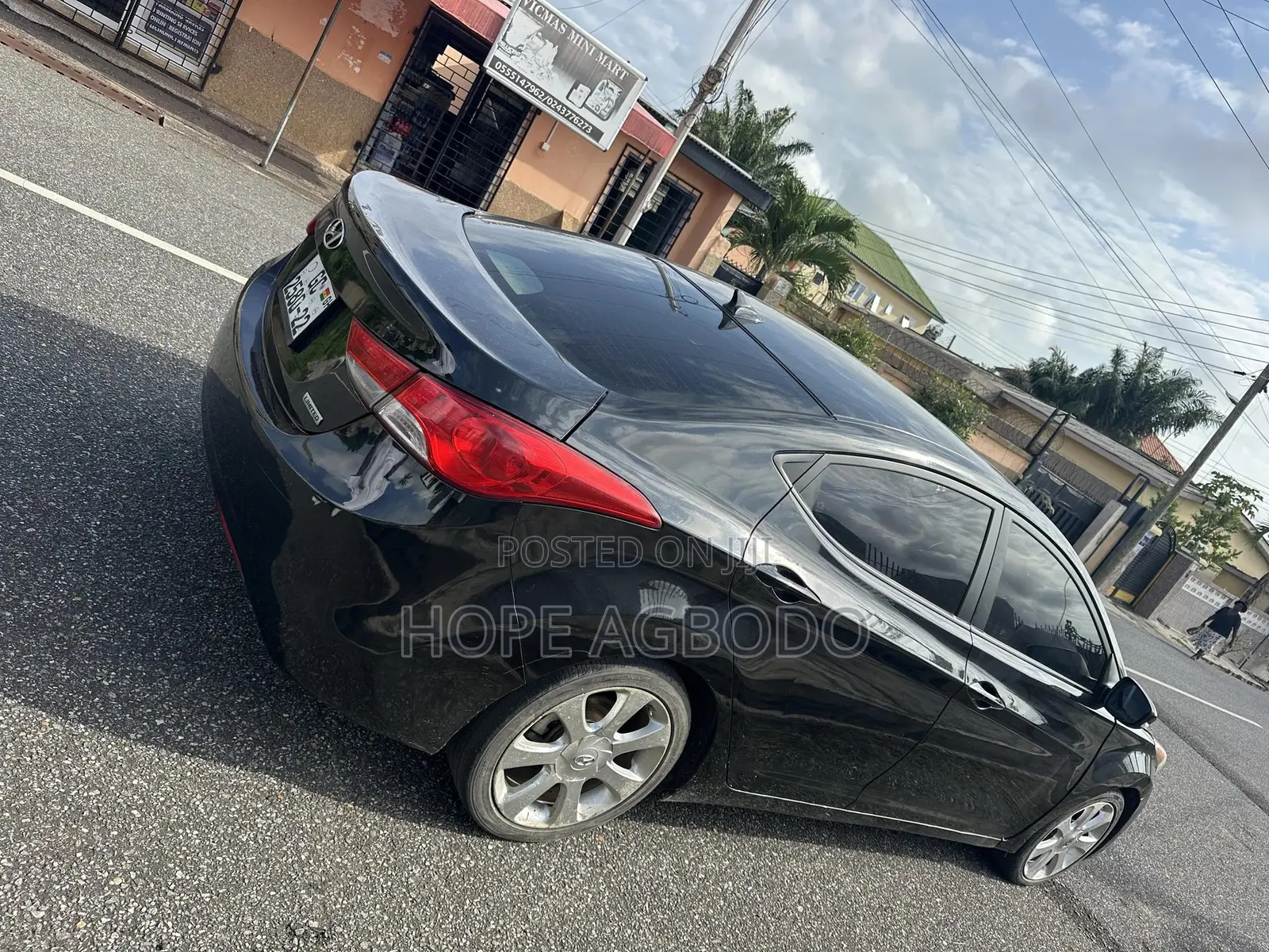 Hyundai Elantra Limited Sedan FWD (1.8L 4cyl 6A) 2013 Black