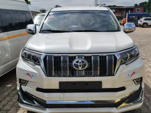 Toyota Land Cruiser Prado 2012 White
