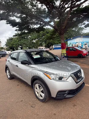 Nissan Kicks S 2020 Gray