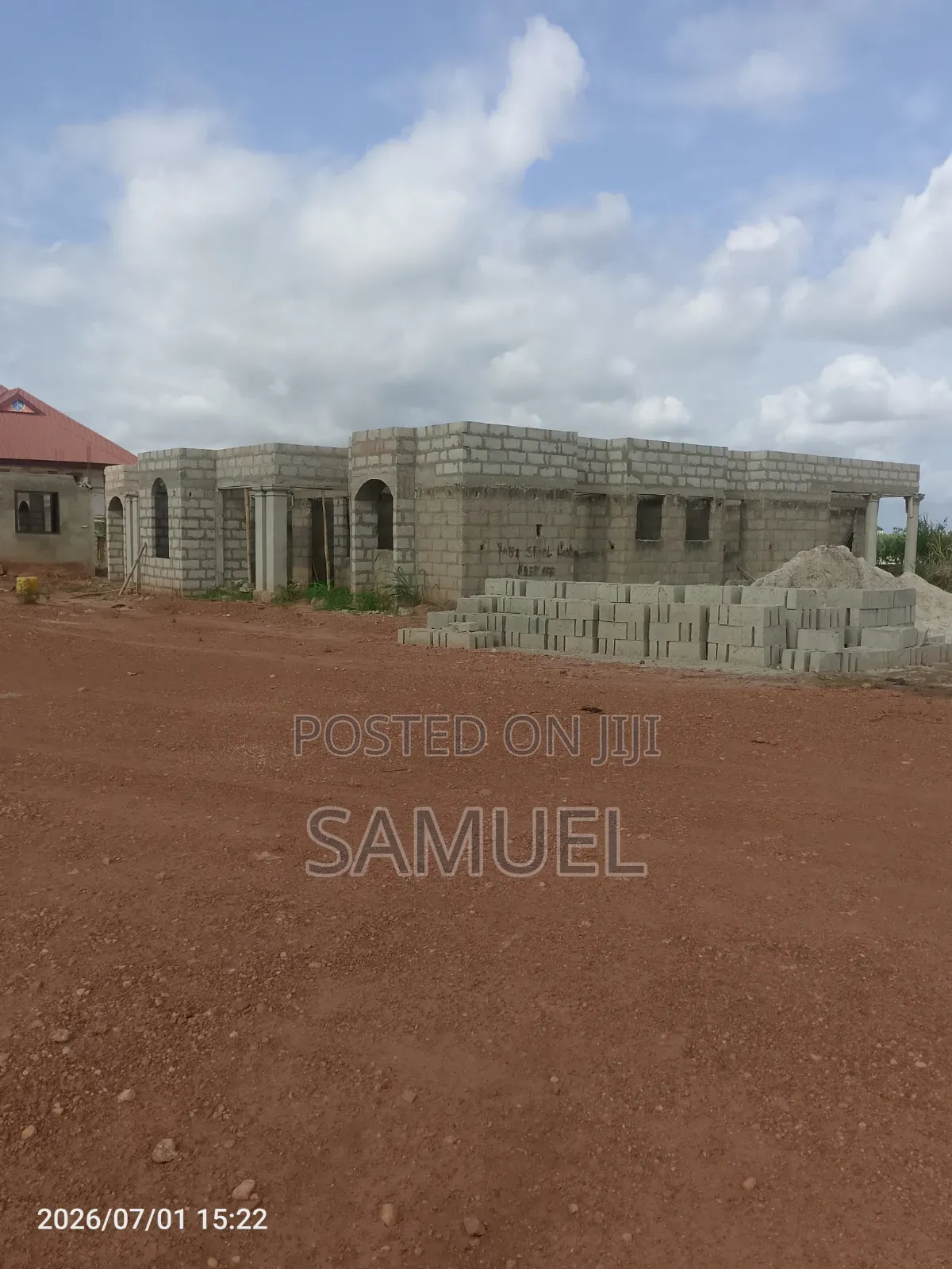 6bdrm Apartment in Ob Global Agency, Atwima Kwanwoma for sale