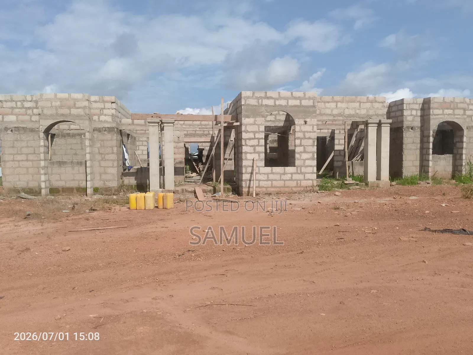6bdrm Apartment in Ob Global Agency, Atwima Kwanwoma for sale