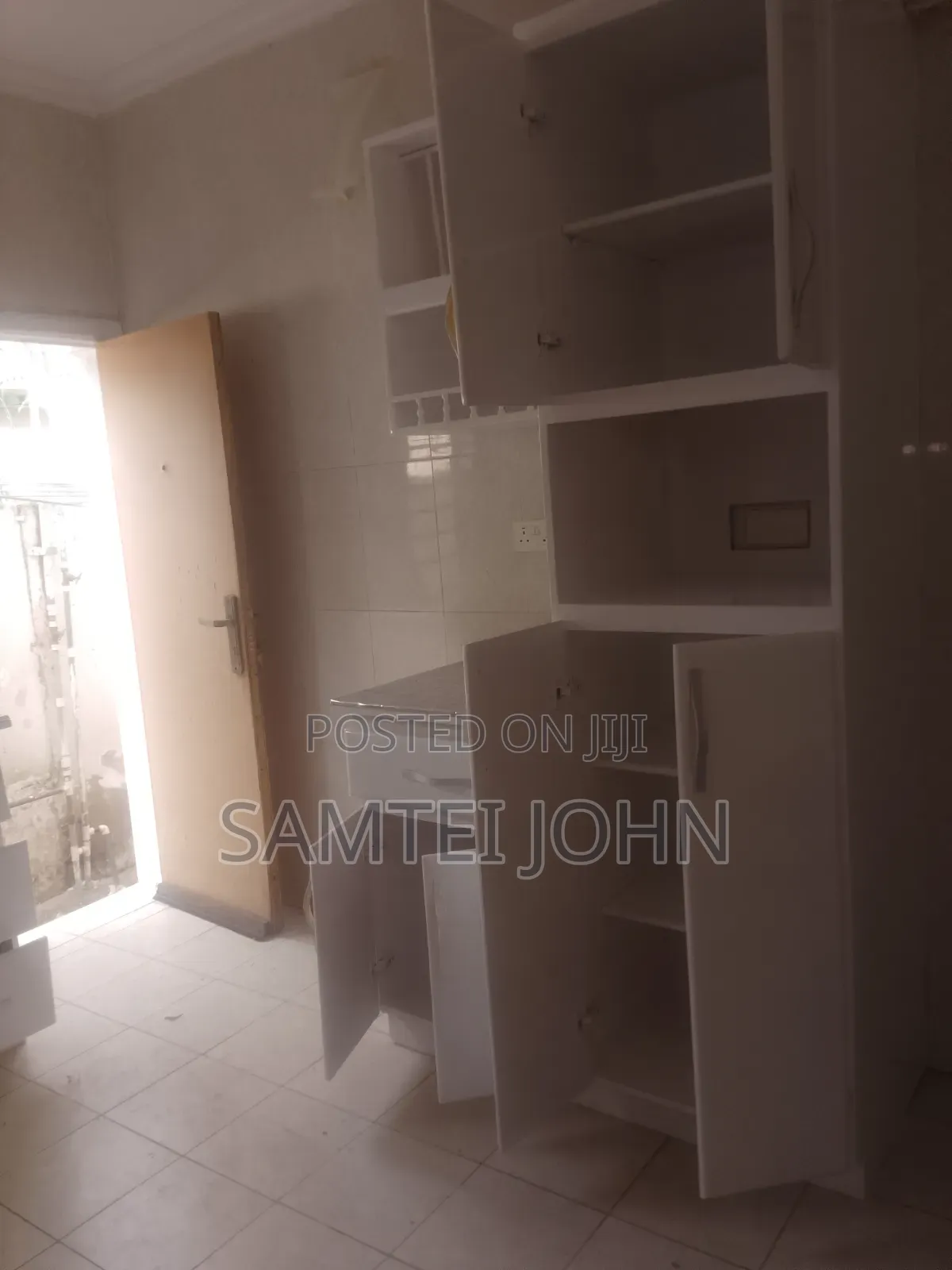 3bdrm House in Sinco Properties, Oxford Street for rent