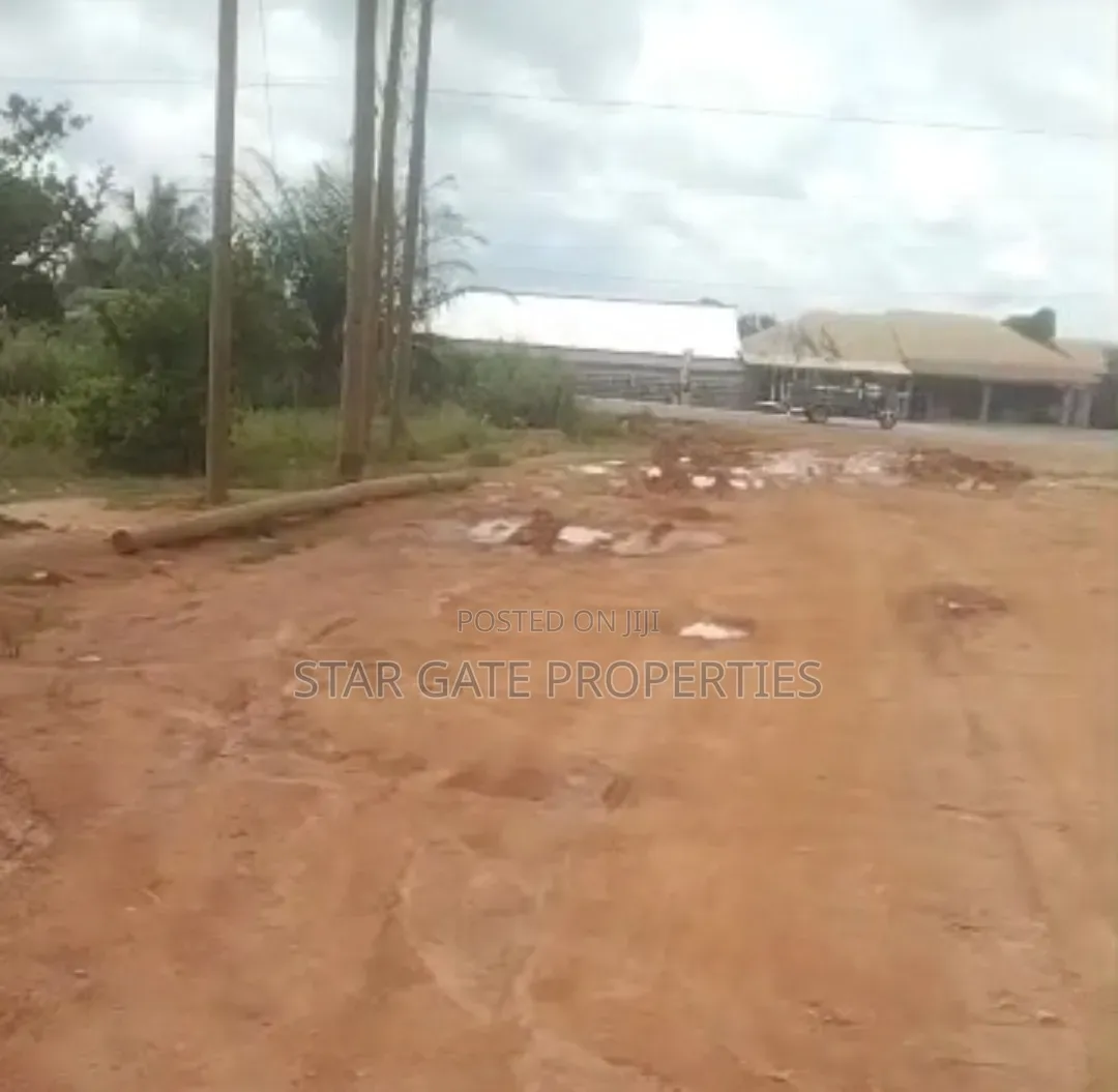 6 Plots for Sale at Ejisu Boankra ( Highway Road Side)