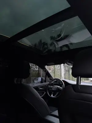 Audi Q7 Premium 2021 Gray