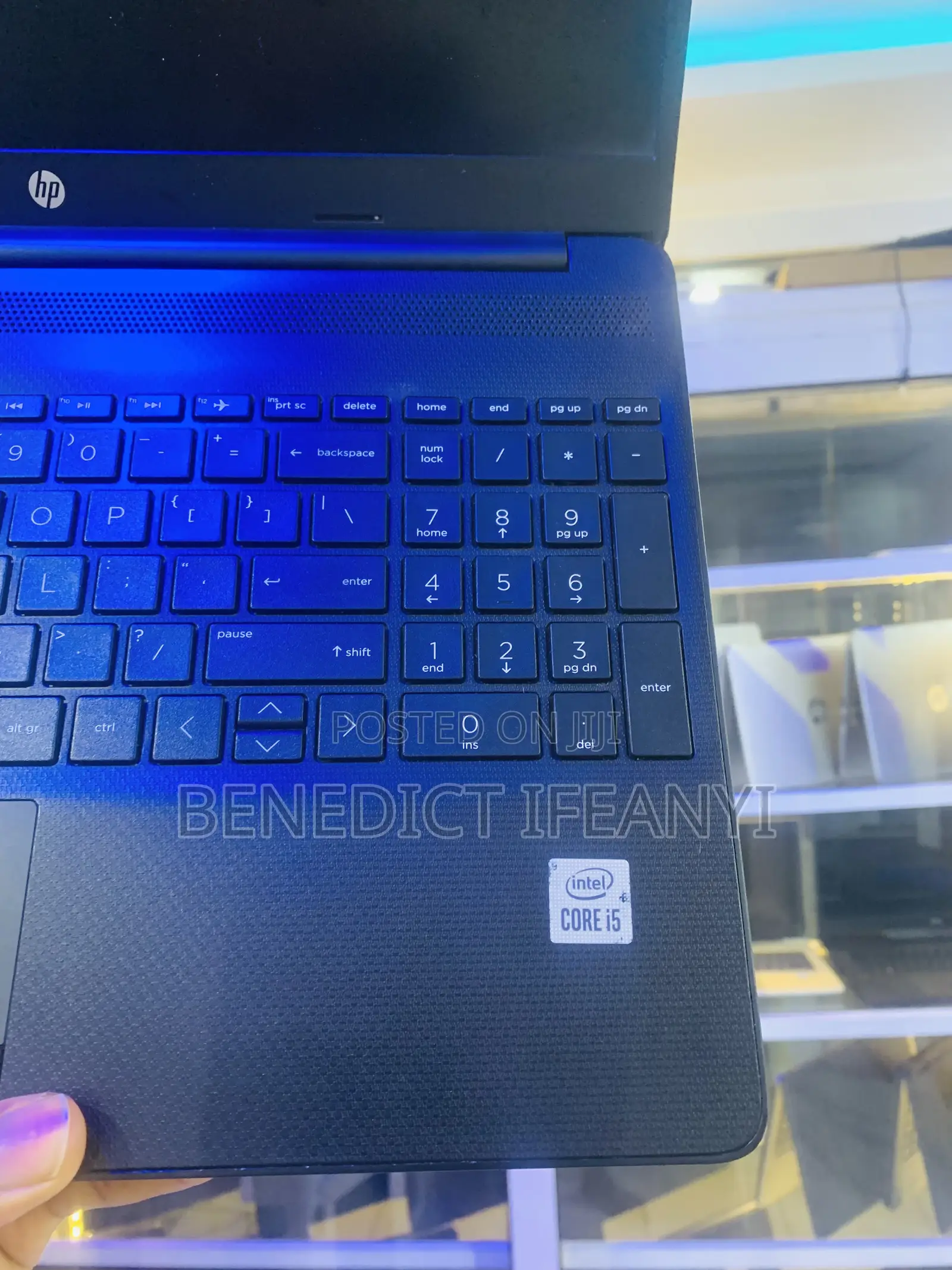 Laptop HP 15-dw1197nia 8GB Intel Core i5 HDD 1T