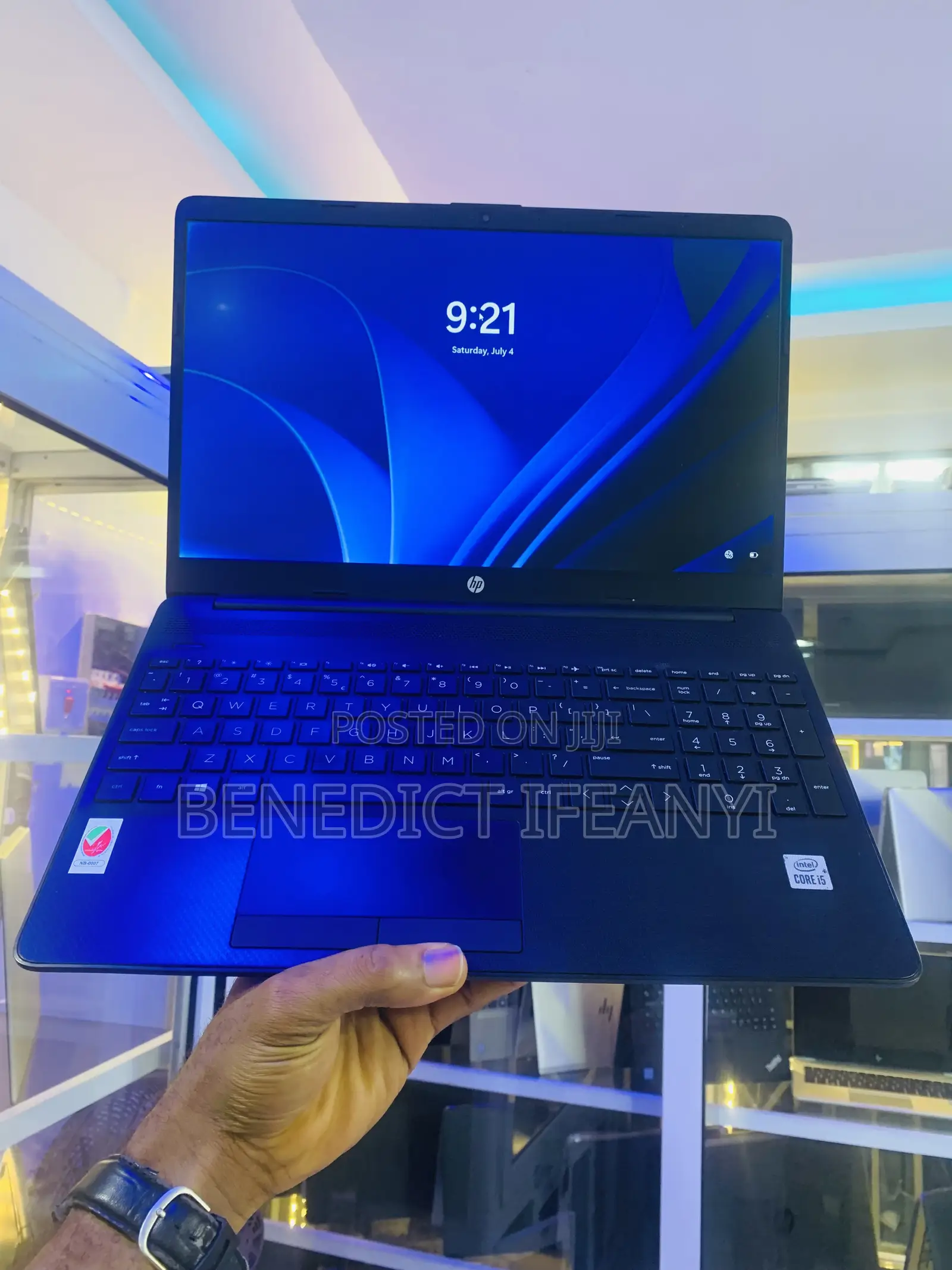 Laptop HP 15-dw1197nia 8GB Intel Core i5 HDD 1T